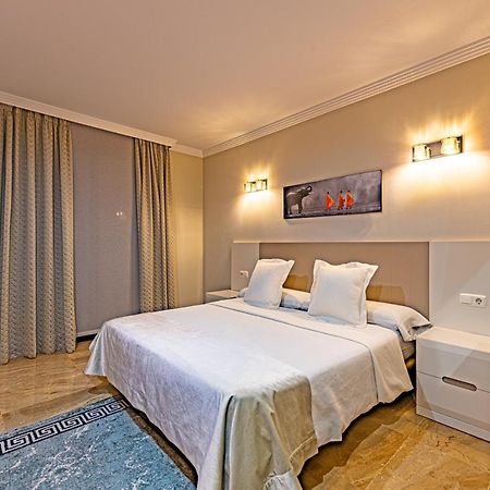 Marina Luxury Apartment إِستيبونا المظهر الخارجي الصورة